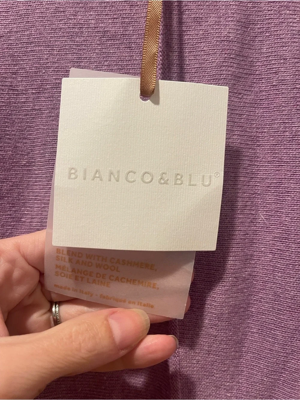 Bianco and Blu Cashmere Lavender Crewneck Women’s Sweater - Soft Knit - Picture 4 of 4